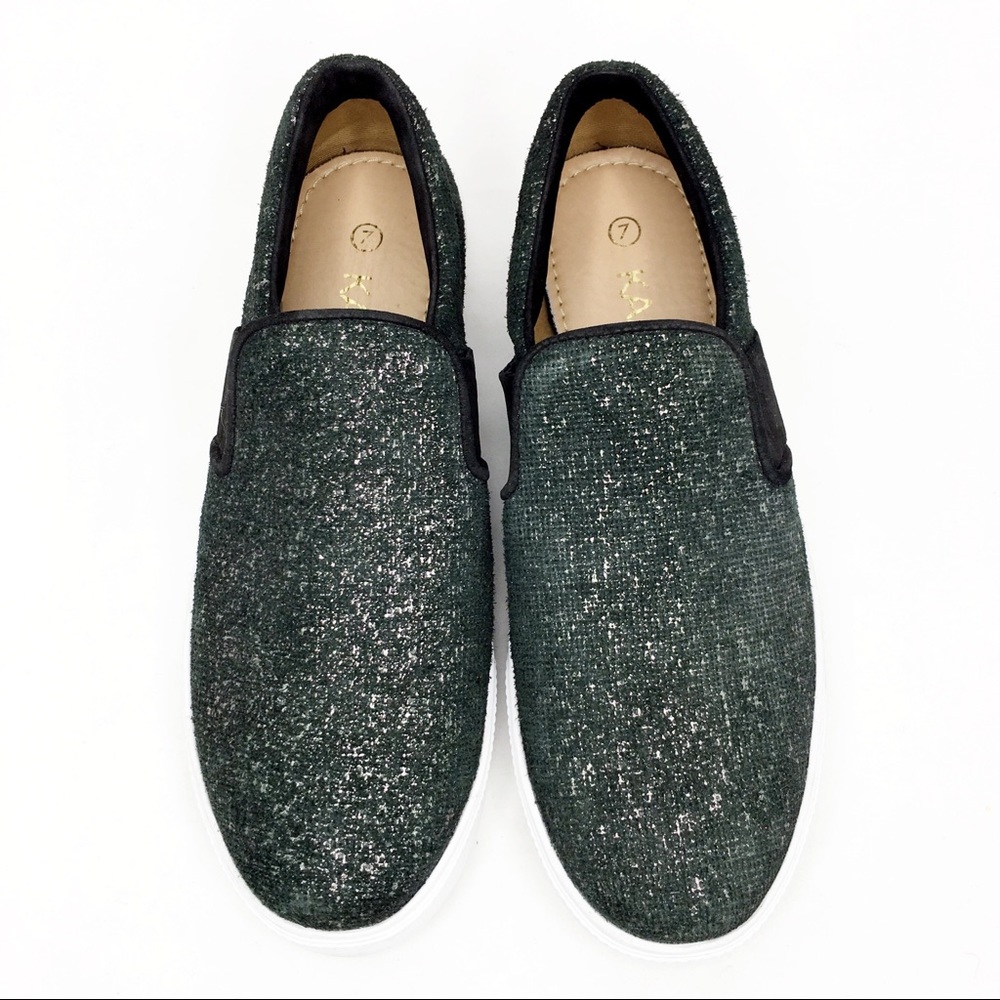 Kaanas Slip Ons - Picture 3 of 5